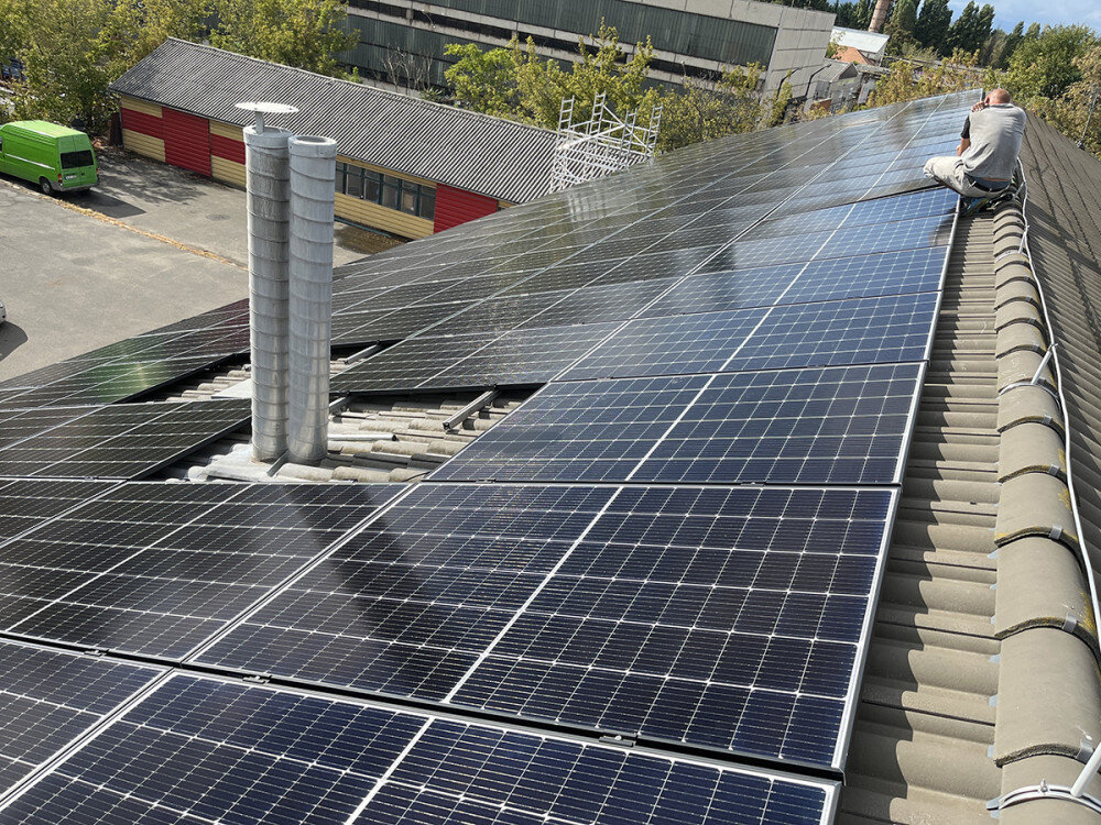 50 kW hálózatba visszatáplálós – Budapest, Easy Star Hotel
